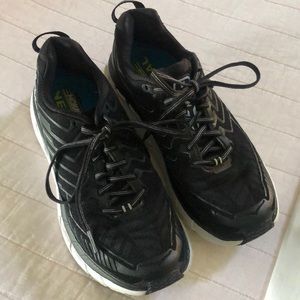 Hoka One One Clifton 4. Size 7.5